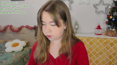 Snapshot of watermelon_sugar_ chatting on December 21, 9:01 am Tess Pls support me with Can we reach 155 my favorite number online show from December 21, 9:01 am