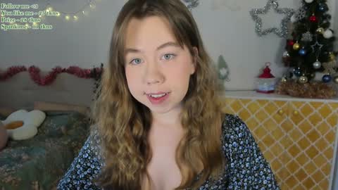 Snapshot of watermelon_sugar_ chatting on December 30, 10:10 am Tess Pls support me with Can we reach 155 my favorite number online show from December 30, 10:10 am