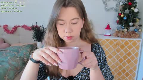 Snapshot of watermelon_sugar_ chatting on January 4, 9:43 am Tess Pls support me with Can we reach 155 my favorite number online show from January 4, 9:43 am