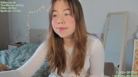 Snapshot of watermelon_sugar_ chatting on February 8, 9:46 am Tess Pls support me with Can we reach 155 my favorite number online show from February 8, 9:46 am