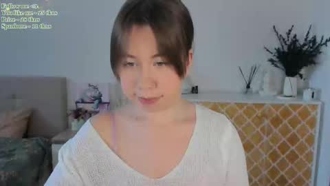 Snapshot of watermelon_sugar_ chatting on February 14, 9:56 am Tess Pls support me with Can we reach 155 my favorite number online show from February 14, 9:56 am