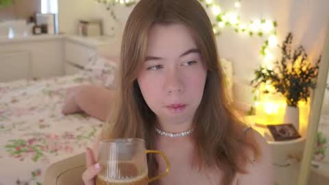 Snapshot of watermelon_sugar_ chatting on October 22, 10:37 am Tess Pls support me with Can we reach 155 my favorite number online show from October 22, 10:37 am