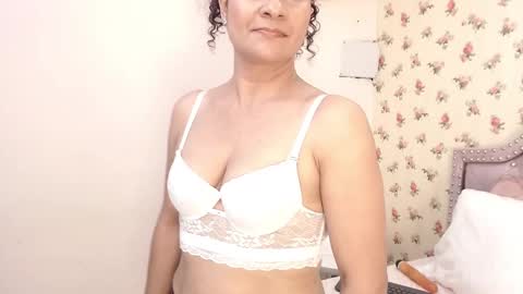 Milf Latina online show from March 10, 2:33 pm