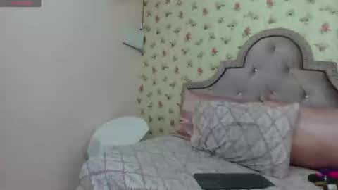 Snapshot of watson_crystal00 chatting on June 24, 2:27 pm Milf Latina online show from June 24, 2:27 pm