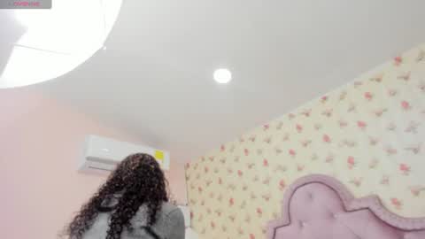 Snapshot of watson_crystal00 chatting on August 2, 12:58 pm Milf Latina online show from August 2, 12:58 pm