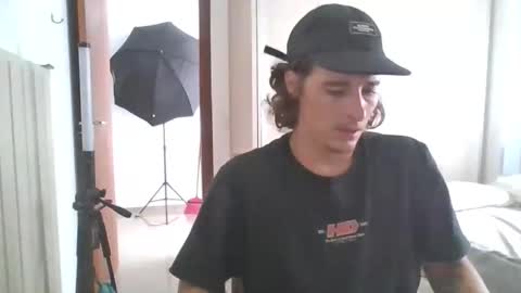 wave_boyy online show from March 12, 11:49 am