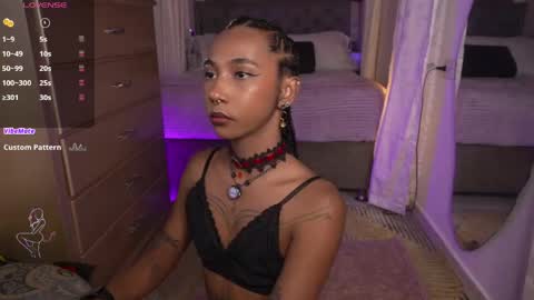 Snapshot of wayuu_goddess chatting on June 7, 7:50 pm Wayuu Goddess 3 online show from June 7, 7:50 pm