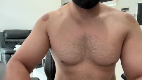 Snapshot of weaponx1 chatting on January 8, 12:38 am Weapon X online show from January 8, 12:38 am