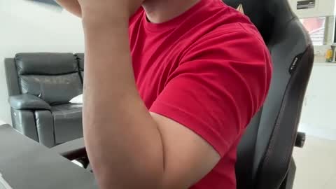 Snapshot of weaponx1 chatting on January 9, 9:37 pm Weapon X online show from January 9, 9:37 pm