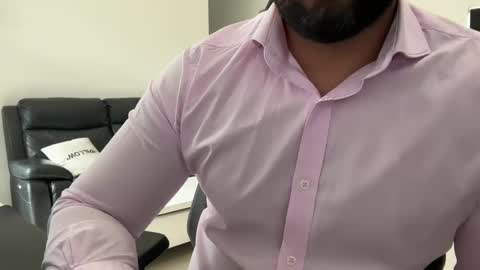 Snapshot of weaponx1 chatting on January 19, 11:43 pm Weapon X online show from January 19, 11:43 pm