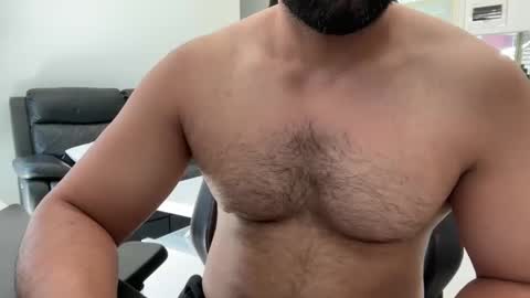 Snapshot of weaponx1 chatting on January 28, 12:15 am Weapon X online show from January 28, 12:15 am