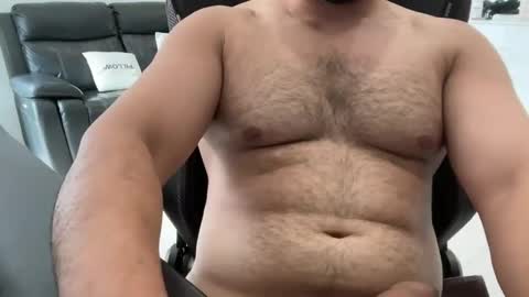 Snapshot of weaponx1 chatting on February 6, 1:27 am Weapon X online show from February 6, 1:27 am