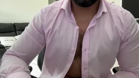 Snapshot of weaponx1 chatting on March 3, 2:47 am Weapon X online show from March 3, 2:47 am