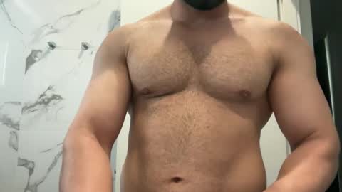 Snapshot of weaponx1 chatting on November 8, 5:18 am Weapon X online show from November 8, 5:18 am