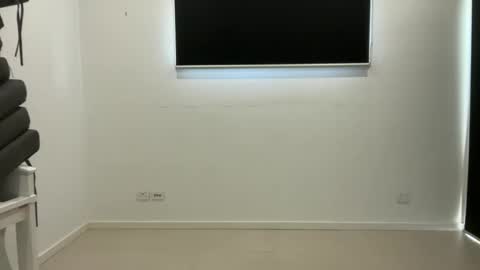 Snapshot of weaponx1 chatting on November 23, 3:39 am Weapon X online show from November 23, 3:39 am