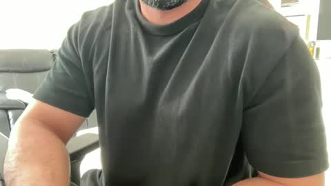 Snapshot of weaponx1 chatting on December 1, 12:26 am Weapon X online show from December 1, 12:26 am