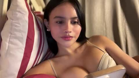 Snapshot of webcammaggie chatting on November 4, 4:06 pm Maggie online show from November 4, 4:06 pm