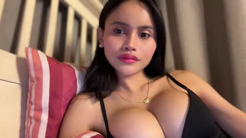 Snapshot of webcammaggie chatting on March 25, 4:46 pm Maggie online show from March 25, 4:46 pm