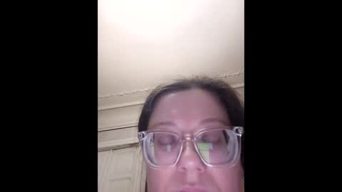 Snapshot of webgirl2 chatting on May 17, 9:00 pm Marina online show from May 17, 9:00 pm