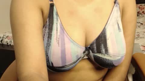 mina online show from October 1, 11:11 pm