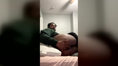 Snapshot of wedashit chatting on December 16, 3:17 pm WeDaShit Come Vibe with me . online show from December 16, 3:17 pm