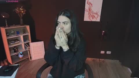 Snapshot of wednesdayfriday chatting on February 5, 12:31 am Wednesday Please help me to reach 111 thumbs up online show from February 5, 12:31 am