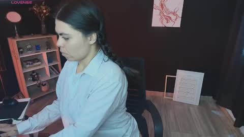 Snapshot of wednesdayfriday chatting on February 23, 8:22 pm Wednesday Please help me to reach 111 thumbs up online show from February 23, 8:22 pm