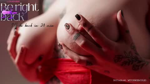 Snapshot of wednesdayfriday chatting on March 6, 8:16 pm Wednesday Please help me to reach 111 thumbs up online show from March 6, 8:16 pm