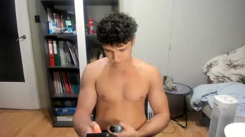 wee_willy_winky online show from July 15, 11:10 pm