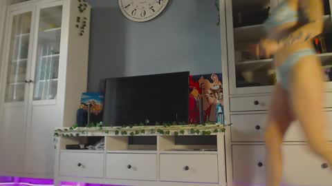  moon  online show from December 4, 12:03 pm