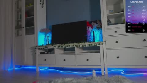  moon  online show from December 18, 3:55 pm