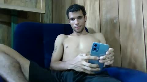 Snapshot of weedysmoky chatting on September 8, 4:17 pm weedysmoky online show from September 8, 4:17 pm