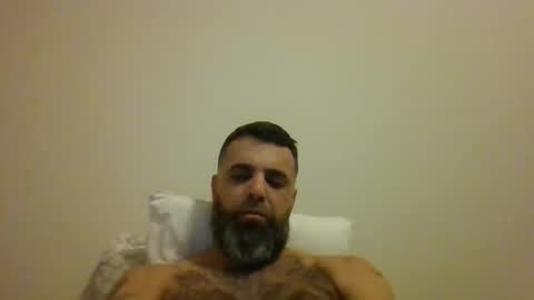 Snapshot of weezy210 chatting on October 25, 2:19 am Weezy online show from October 25, 2:19 am