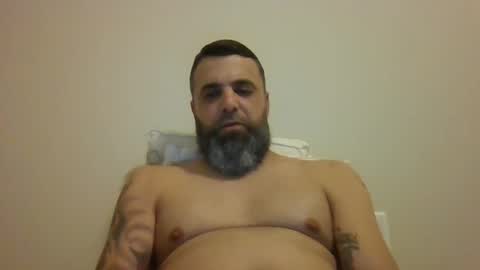 Snapshot of weezy210 chatting on November 12, 12:22 am Weezy online show from November 12, 12:22 am