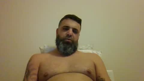 Snapshot of weezy210 chatting on November 18, 12:05 am Weezy online show from November 18, 12:05 am