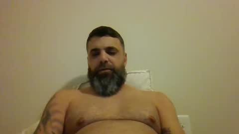 Snapshot of weezy210 chatting on November 21, 2:32 am Weezy online show from November 21, 2:32 am