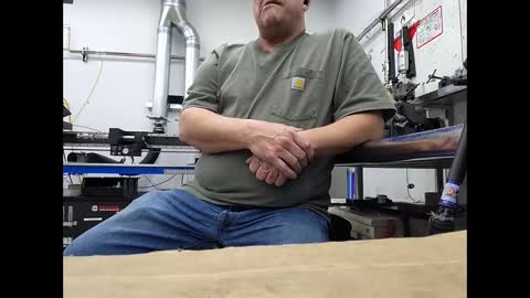 Snapshot of welderod chatting on December 18, 1:05 am welderod online show from December 18, 1:05 am