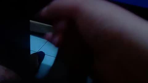 Snapshot of wellingtont chatting on October 19, 1:17 am wellingtont online show from October 19, 1:17 am