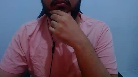 Snapshot of wellingtont chatting on December 14, 1:44 am wellingtont online show from December 14, 1:44 am