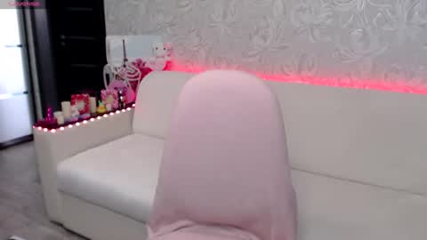 Your blonde Kelly online show from June 30, 11:44 am