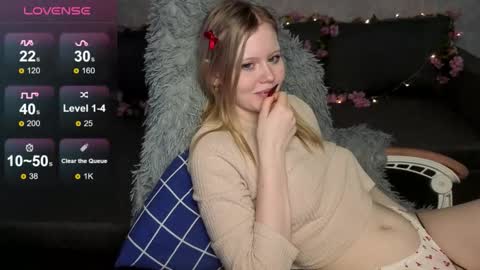 Wendy online show from March 8, 2:04 am