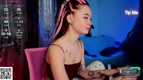 WendyCandy182 online show from May 13, 4:32 am