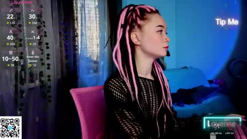 WendyCandy182 online show from May 19, 3:24 am