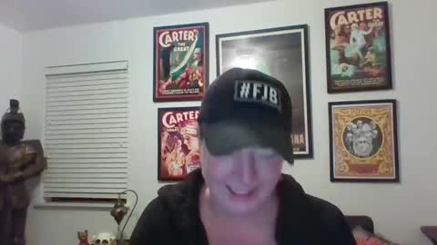 Snapshot of wendycu chatting on January 8, 6:41 am WendyCU online show from January 8, 6:41 am