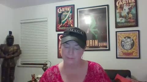 Snapshot of wendycu chatting on February 3, 6:45 am WendyCU online show from February 3, 6:45 am