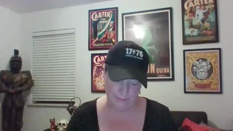 Snapshot of wendycu chatting on February 4, 7:40 am WendyCU online show from February 4, 7:40 am