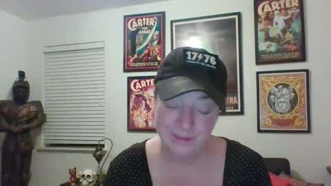 Snapshot of wendycu chatting on February 11, 8:37 am WendyCU online show from February 11, 8:37 am