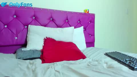 wendyyhot69 online show from March 10, 4:12 pm