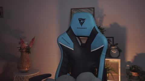 little girl who is always rightLisa online show from January 15, 2:06 am