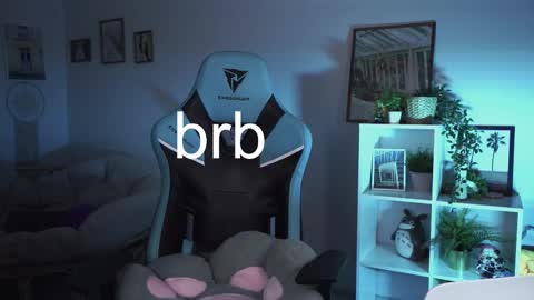 little girl who is always rightLisa online show from February 14, 5:30 am